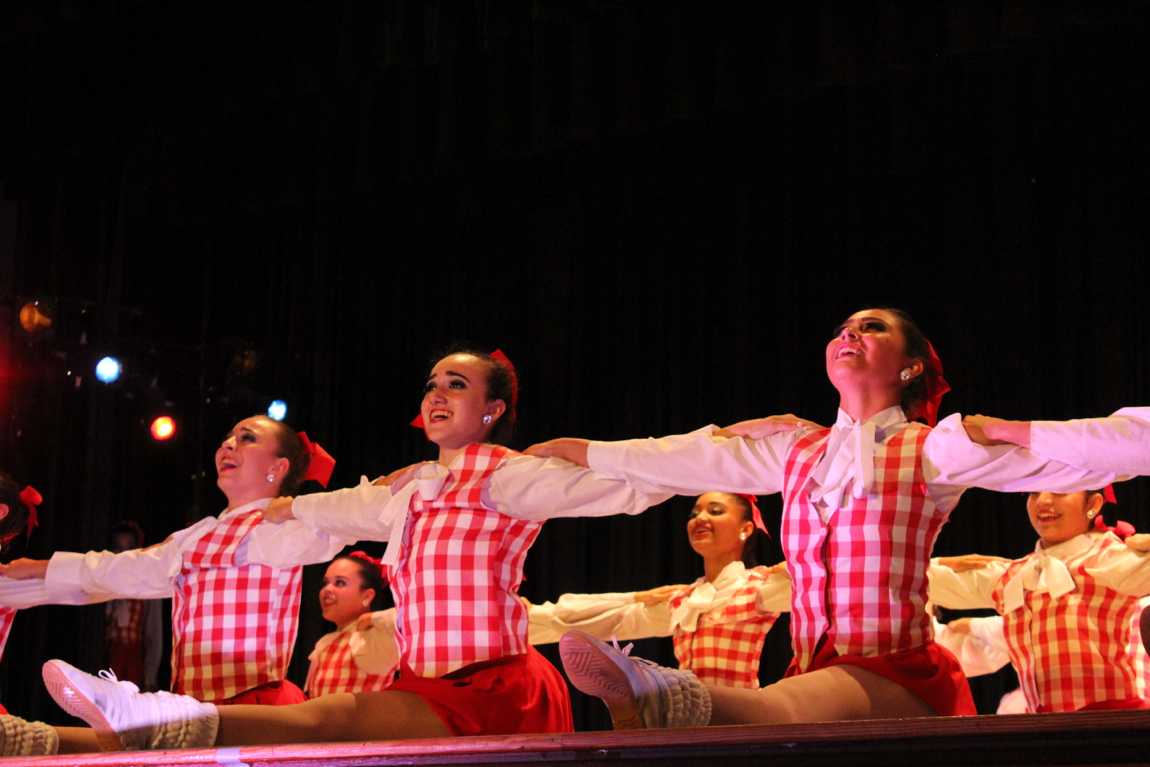 Senior Gablettes Take Final Bow