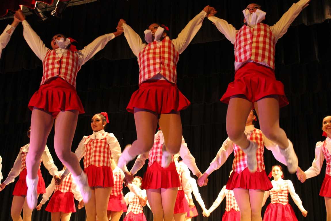 Senior Gablettes Take Final Bow