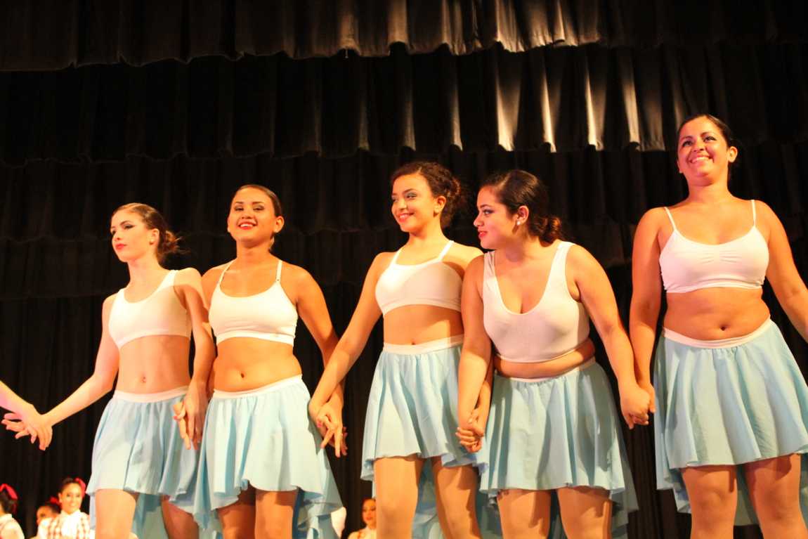 Senior Gablettes Take Final Bow