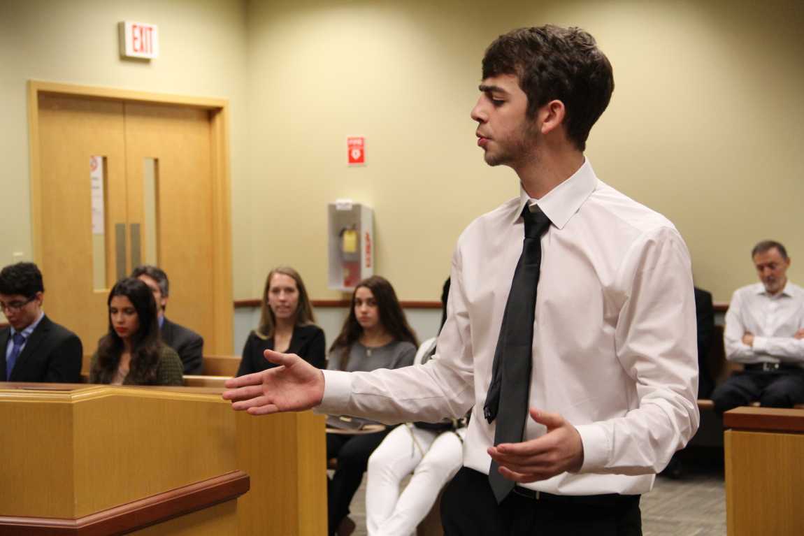 Law Students Attend Mock Trial