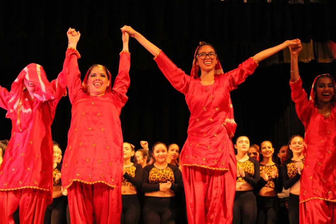 Senior Gablettes Take Final Bow