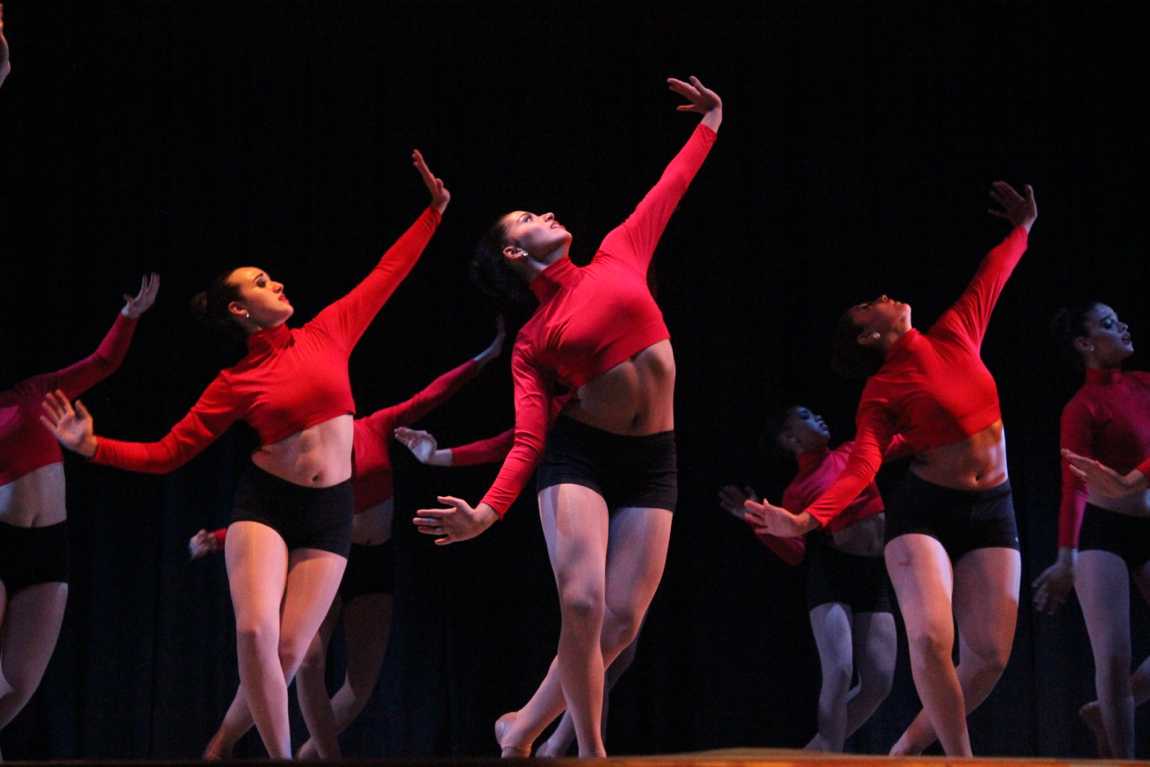 Senior Gablettes Take Final Bow