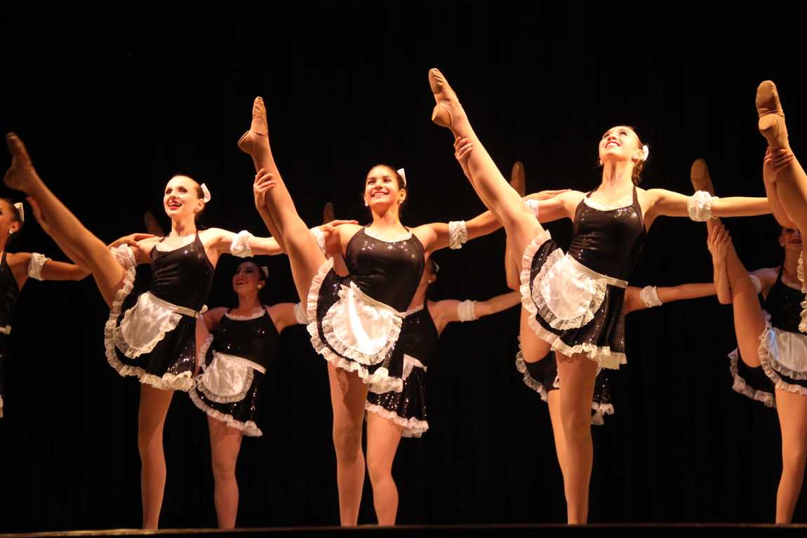 Senior Gablettes Take Final Bow