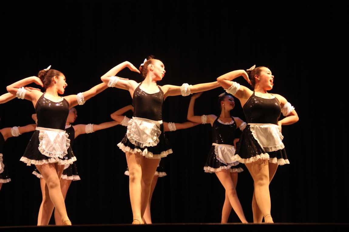 Senior Gablettes Take Final Bow