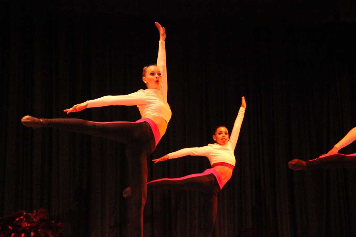 Senior Gablettes Take Final Bow
