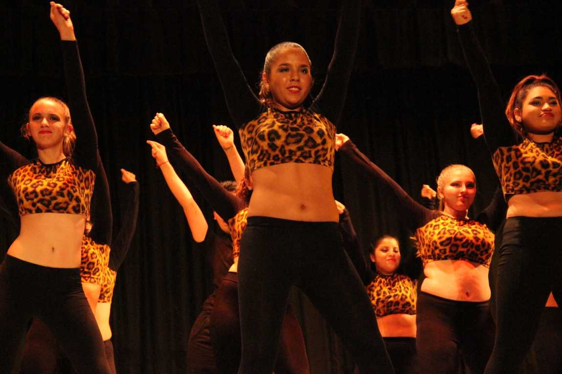 Senior Gablettes Take Final Bow