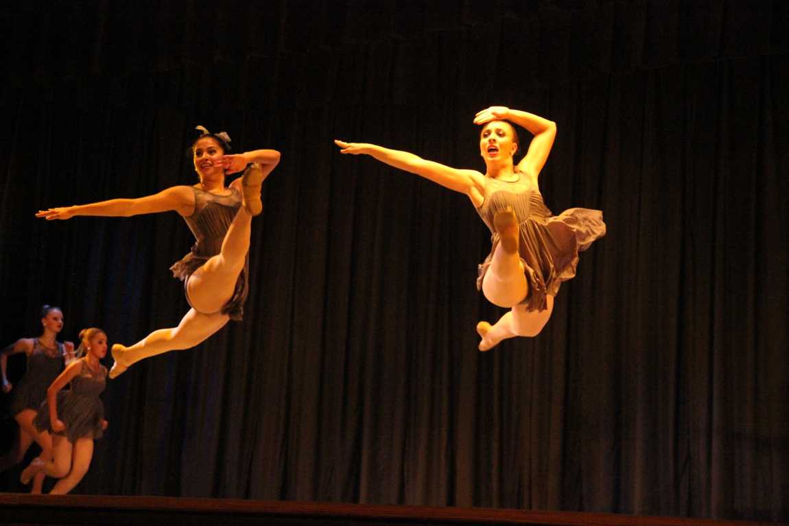 Senior Gablettes Take Final Bow