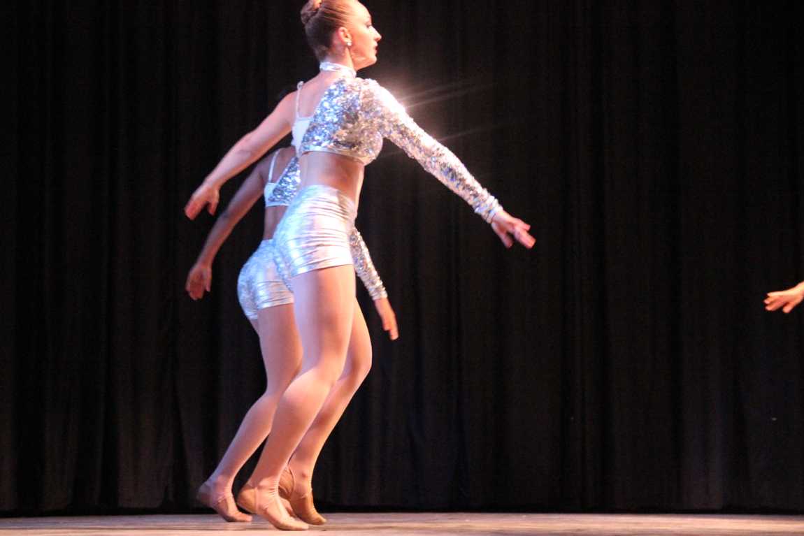 Senior Gablettes Take Final Bow