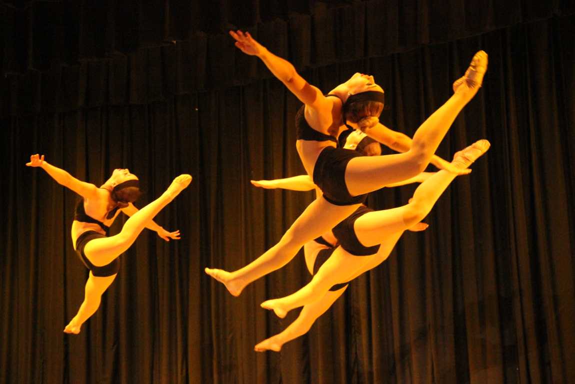 Senior Gablettes Take Final Bow