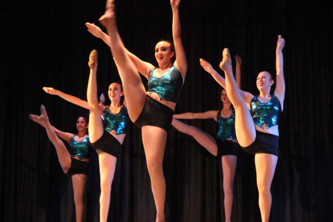 Senior Gablettes Take Final Bow