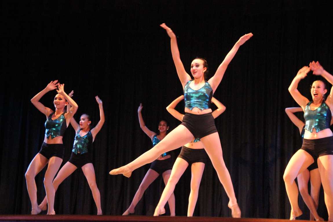 Senior Gablettes Take Final Bow