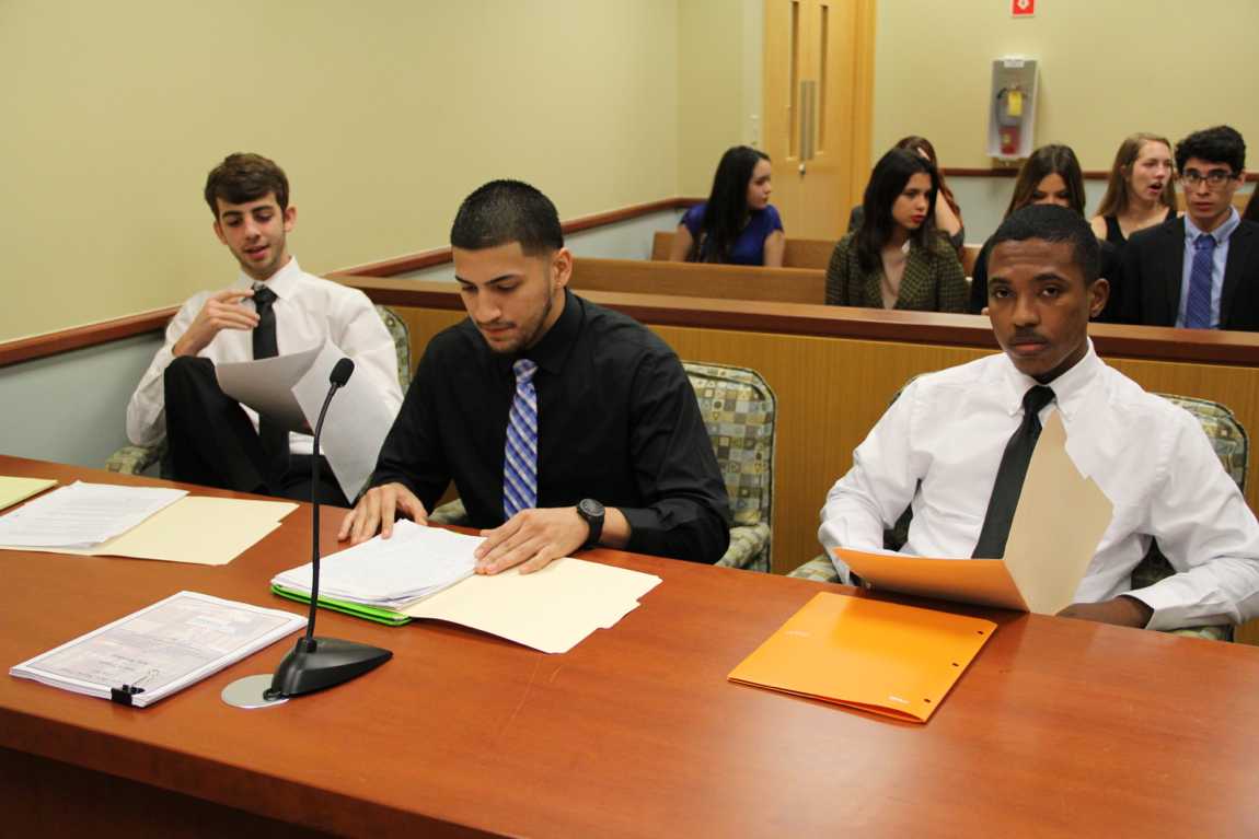 Law Students Attend Mock Trial