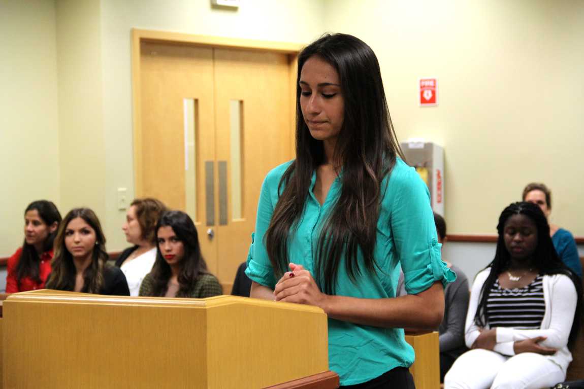 Law Students Attend Mock Trial
