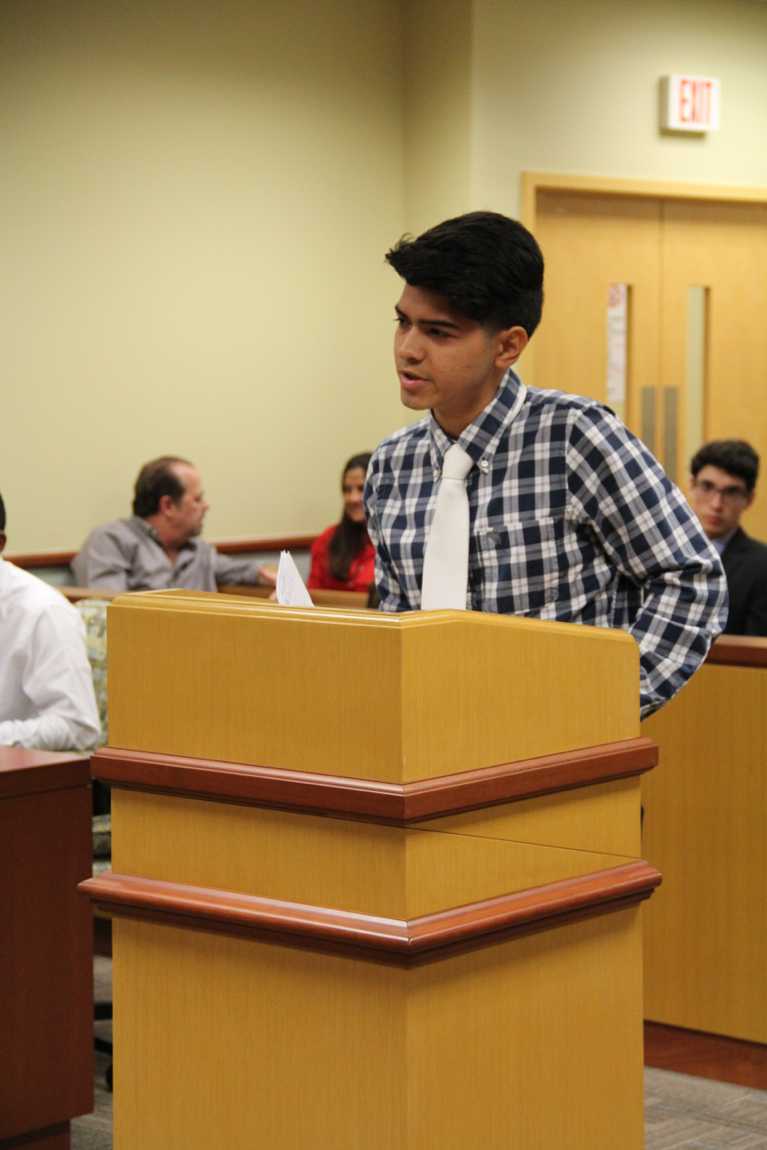 Law Students Attend Mock Trial