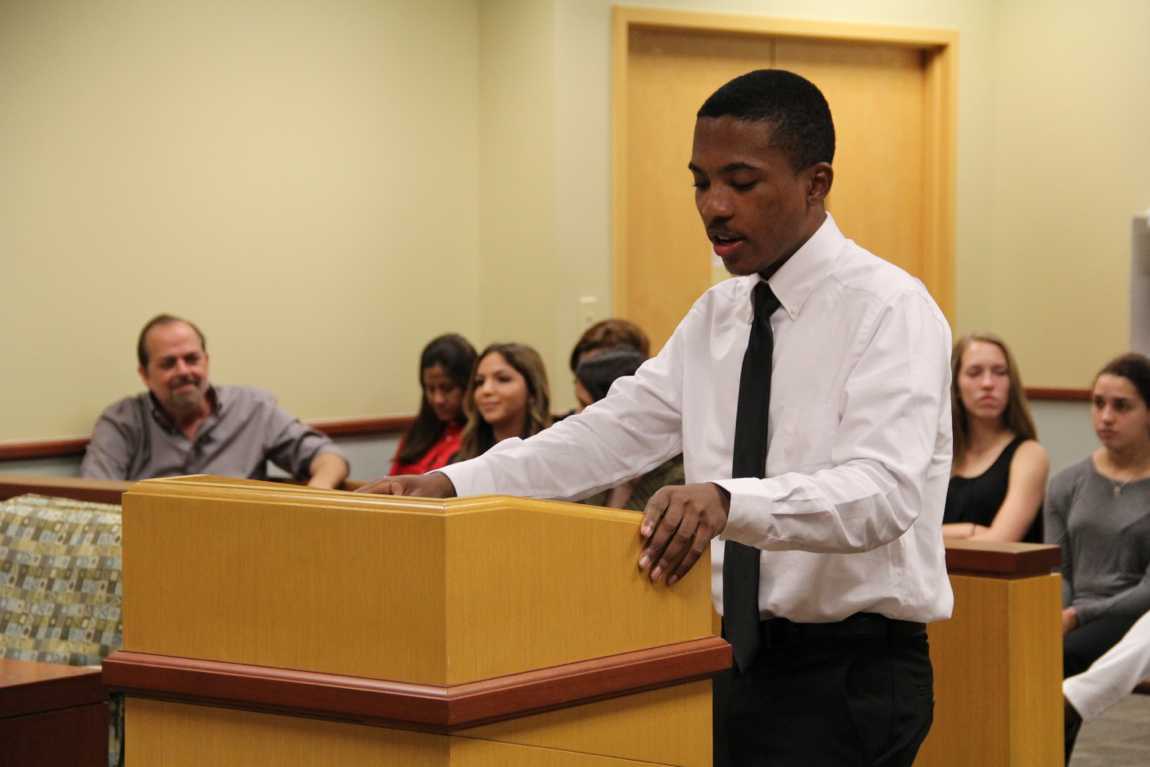 Law Students Attend Mock Trial