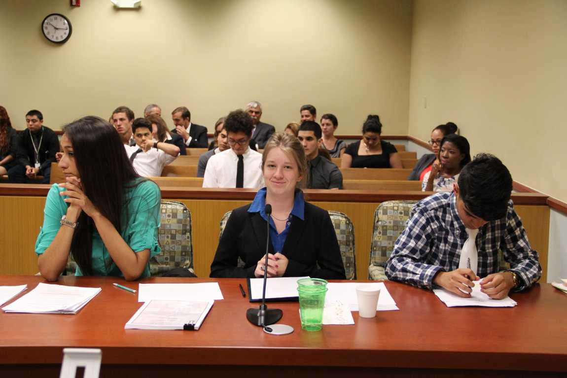 Law Students Attend Mock Trial