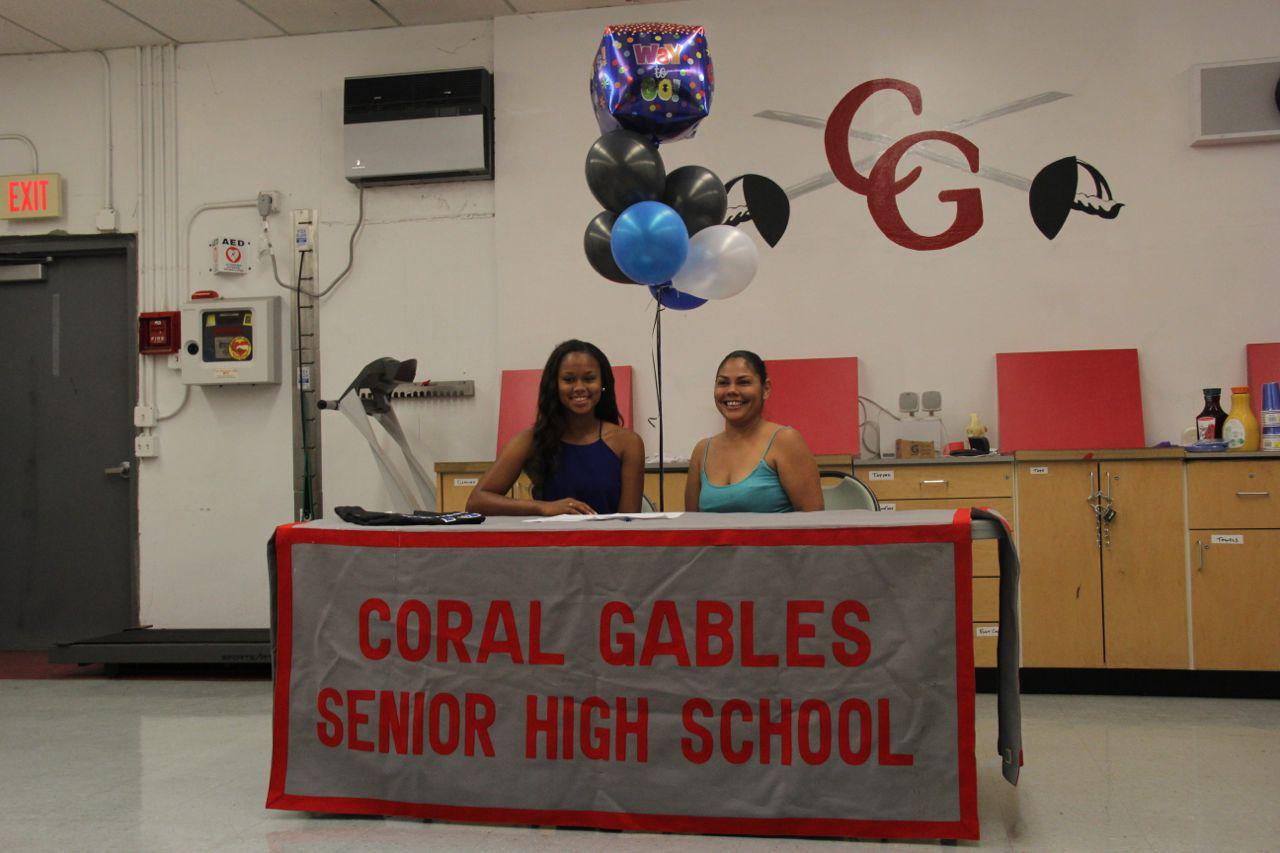 Chanelle 'Coco' Wilson signs with Miami-Dade College Softball!