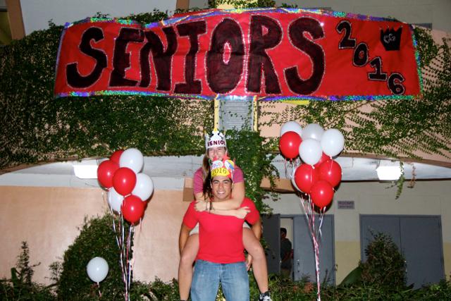 Seniors+Take+The+Red+Carpet