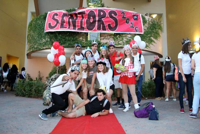 Seniors+Take+The+Red+Carpet