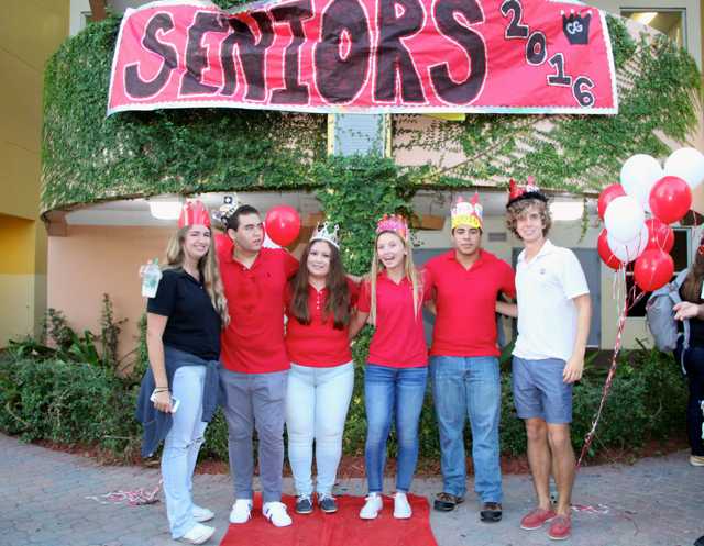 Seniors+Take+The+Red+Carpet