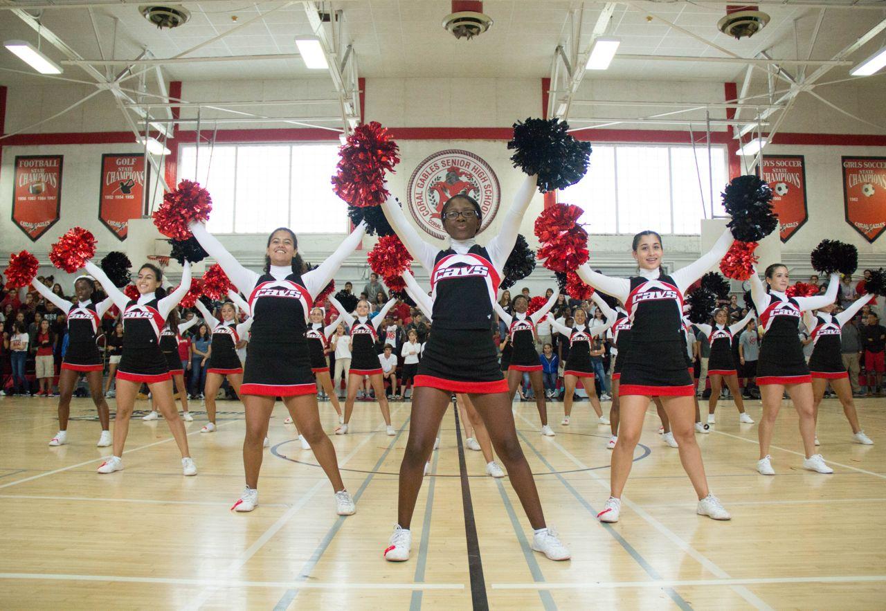Primer “Pep Rally” del año: Gables contra Killian