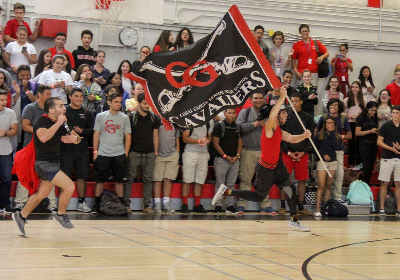 Primer “Pep Rally” del año: Gables contra Killian