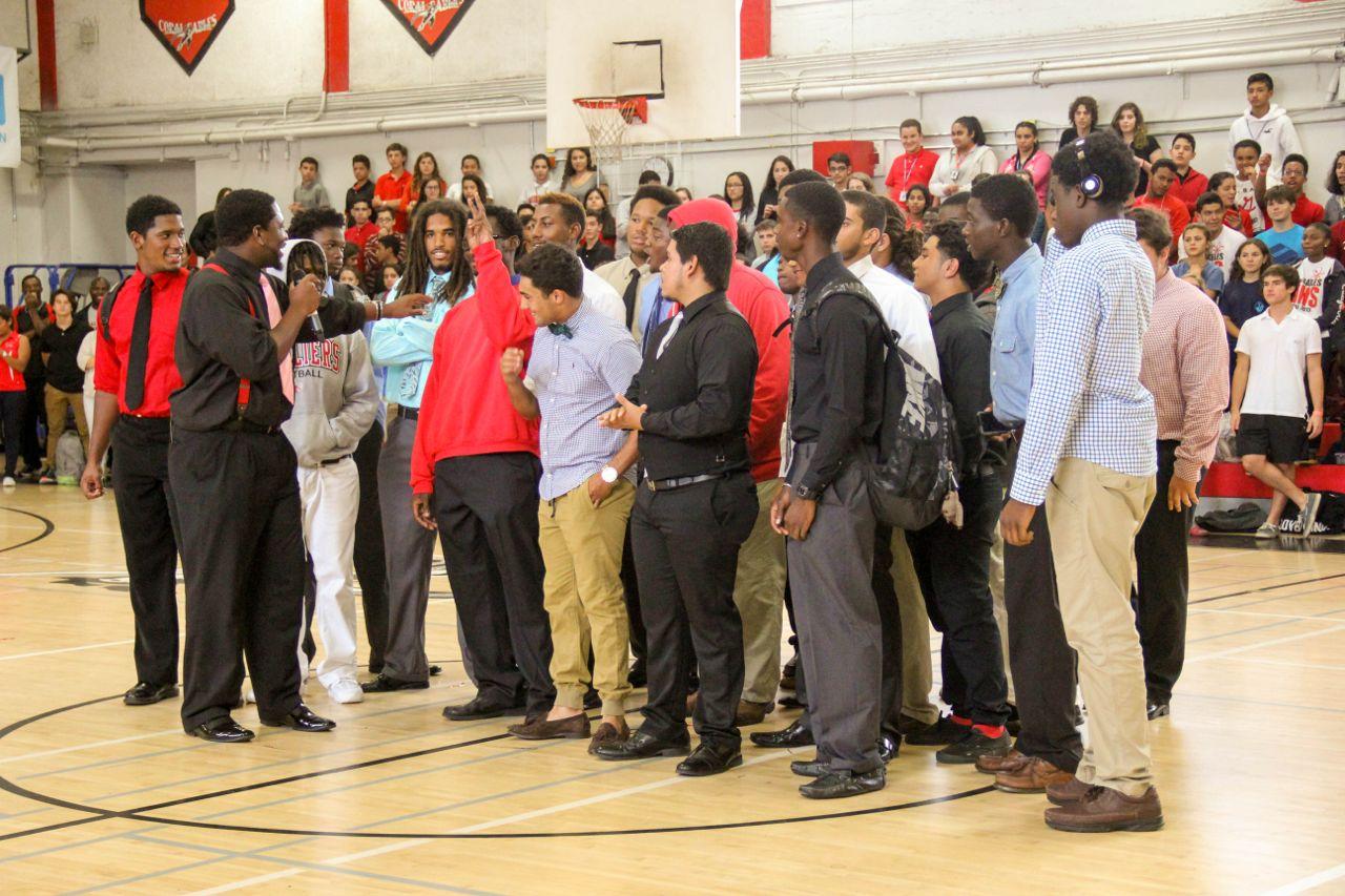 Primer “Pep Rally” del año: Gables contra Killian