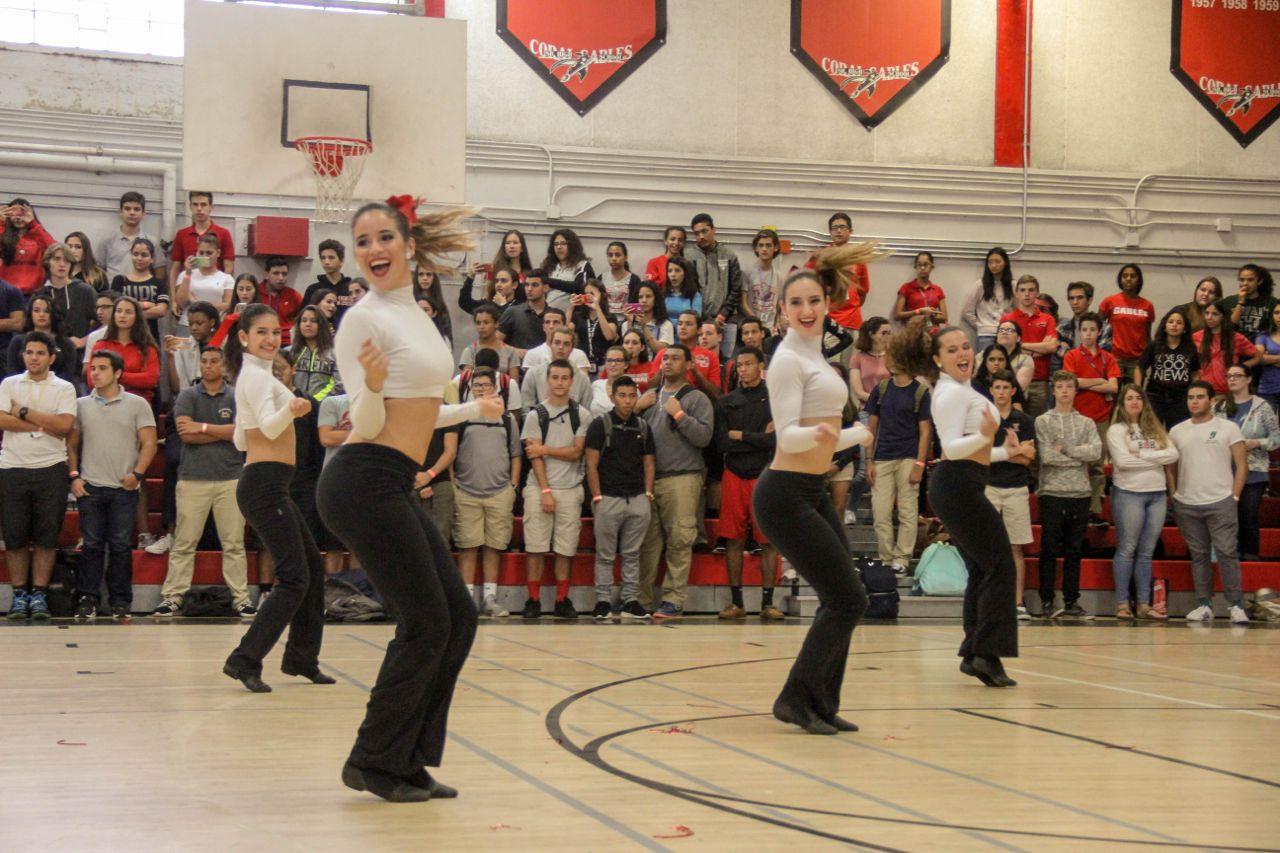 Primer “Pep Rally” del año: Gables contra Killian