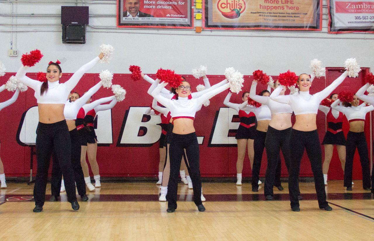 Primer “Pep Rally” del año: Gables contra Killian