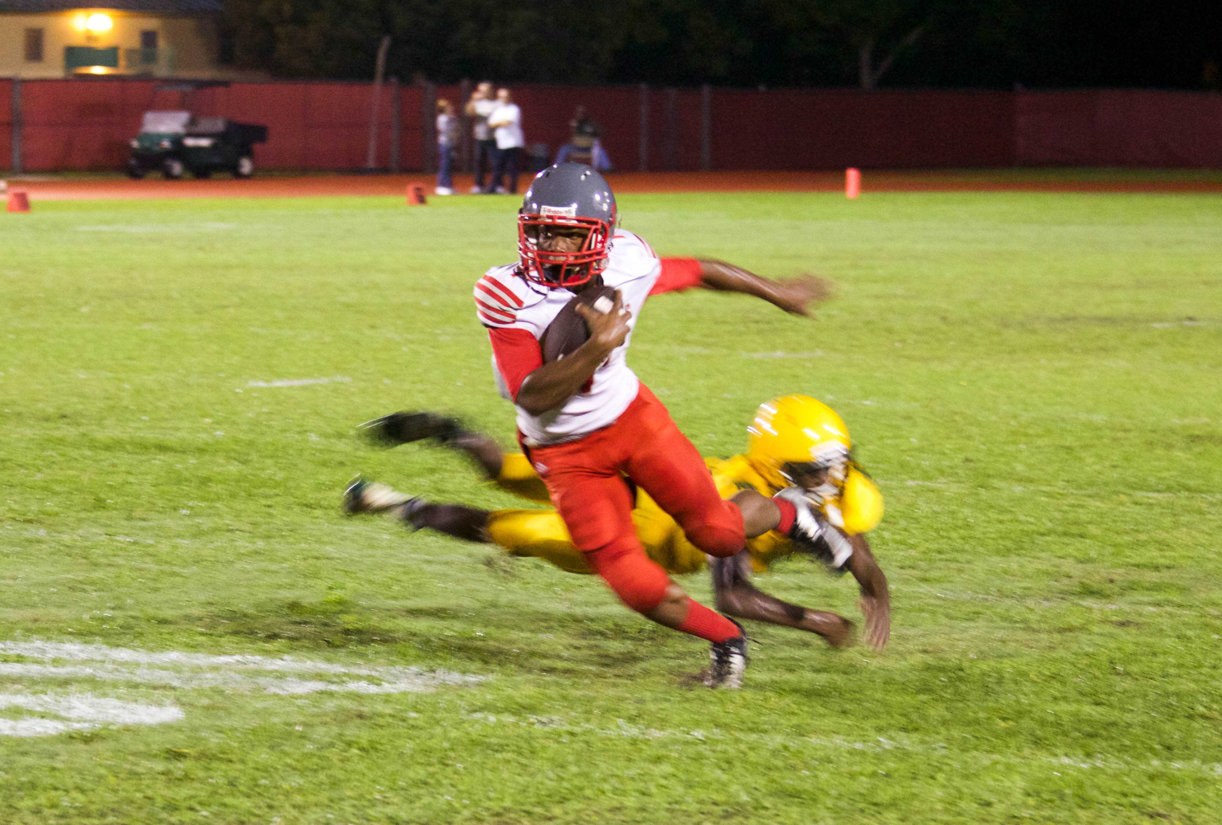 Gables Defeats Killian, 14-7