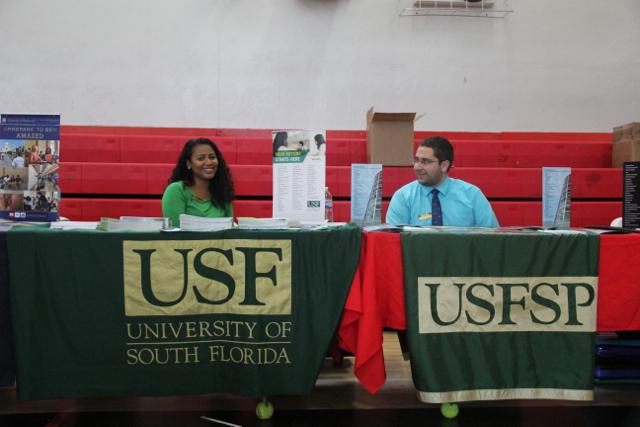 Cavs Meet Representatives at Annual College Fair