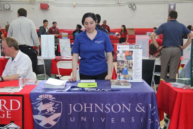 Cavs Meet Representatives at Annual College Fair
