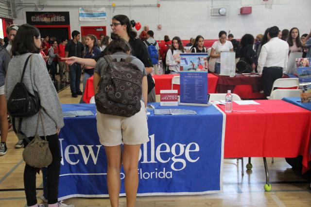 Cavs+Meet+Representatives+at+Annual+College+Fair