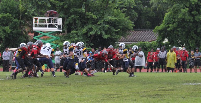 Cavaliers Defeat Coral Park Rams, 42-0