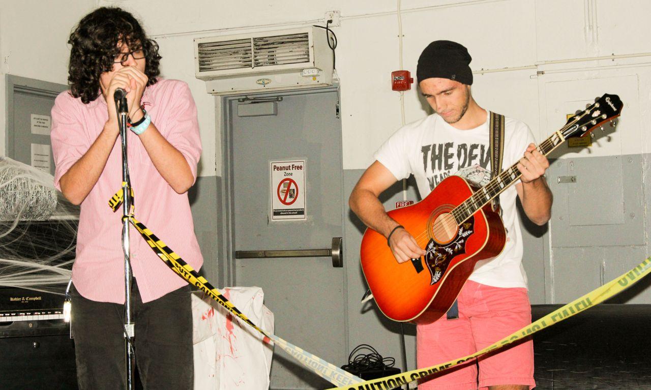 Cav Chorus Hosts Asylum-Themed Coffeehouse