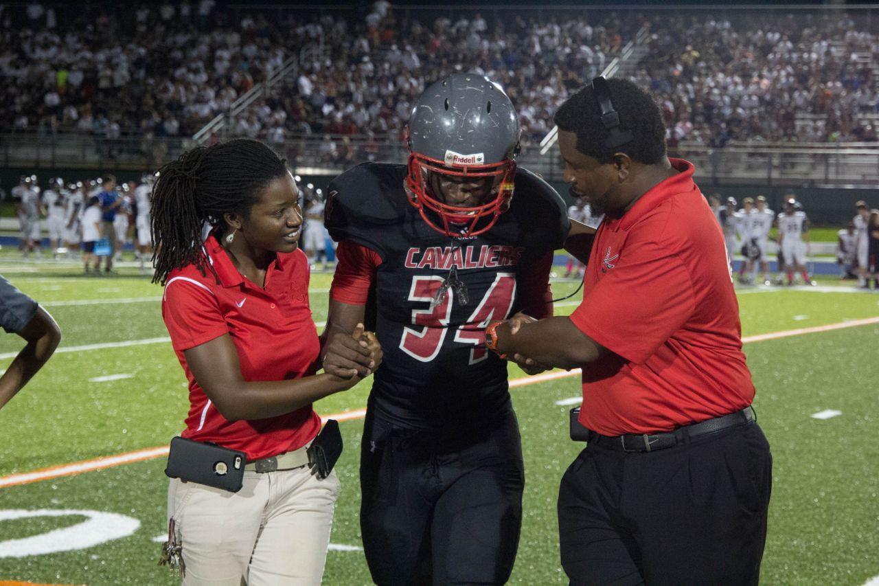 Gables Beats Columbus 20-10 in Blackout Victory