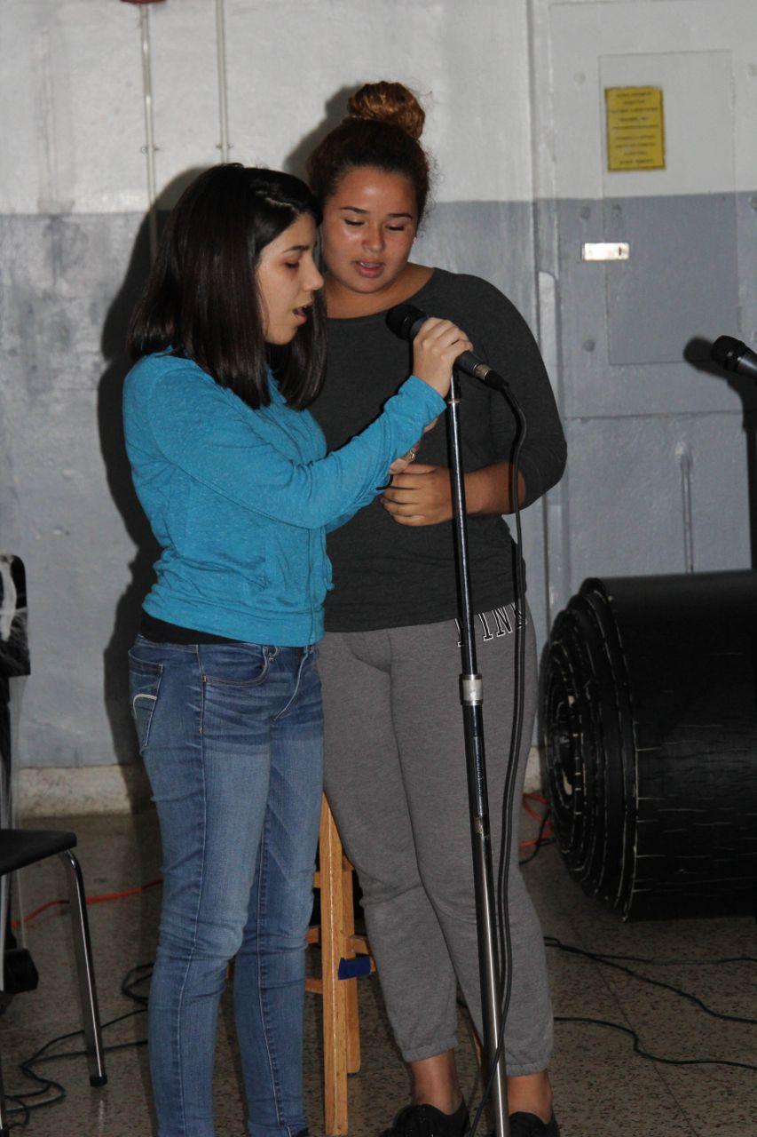 Cav Chorus Hosts Asylum-Themed Coffeehouse