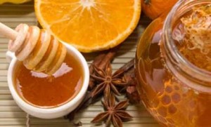 Raw honey is a simple and effective way to get rid of blemishes and prevent them in the future.