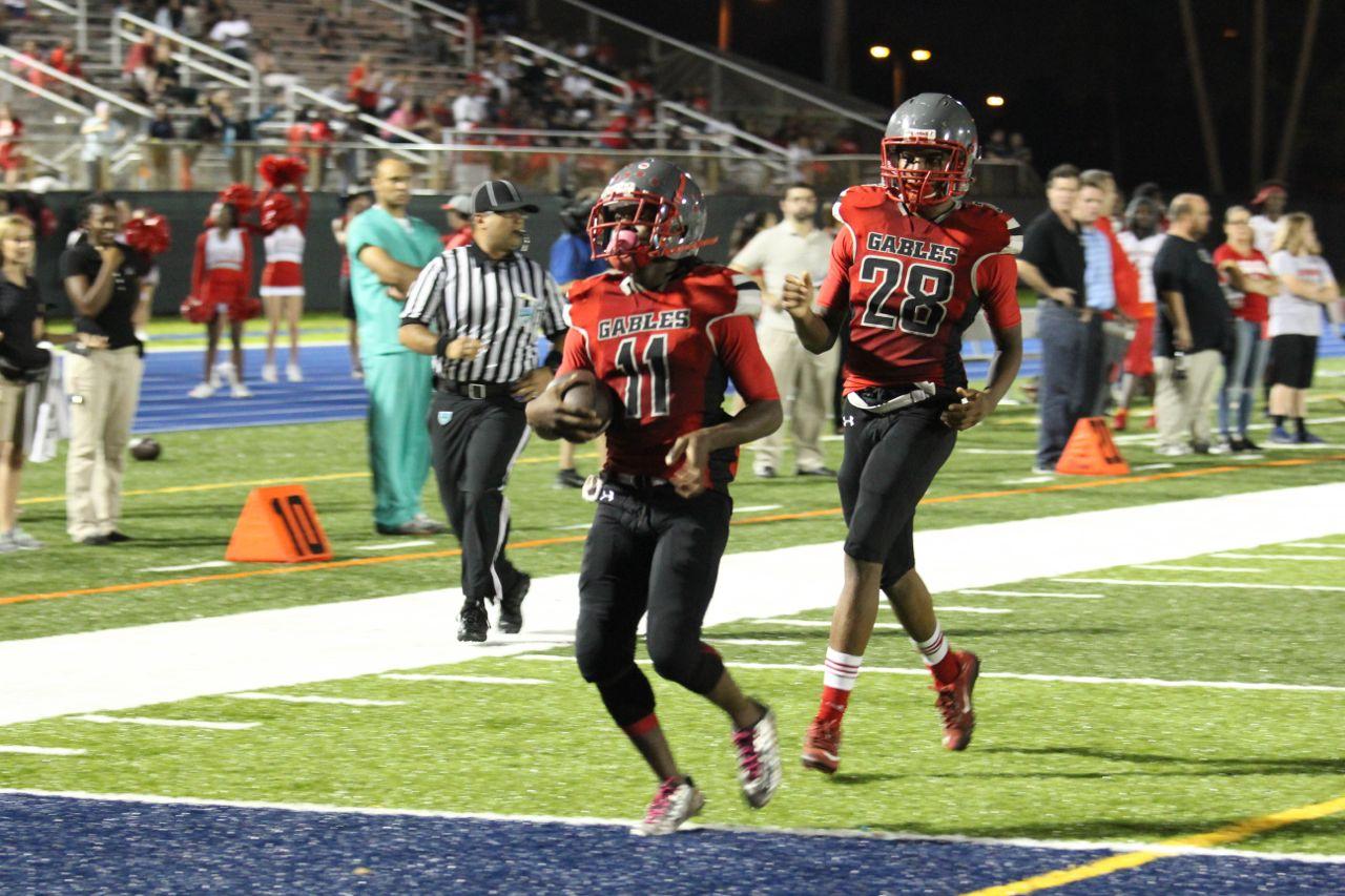 Cavs Beat T-Breds 35-0 in First Playoff