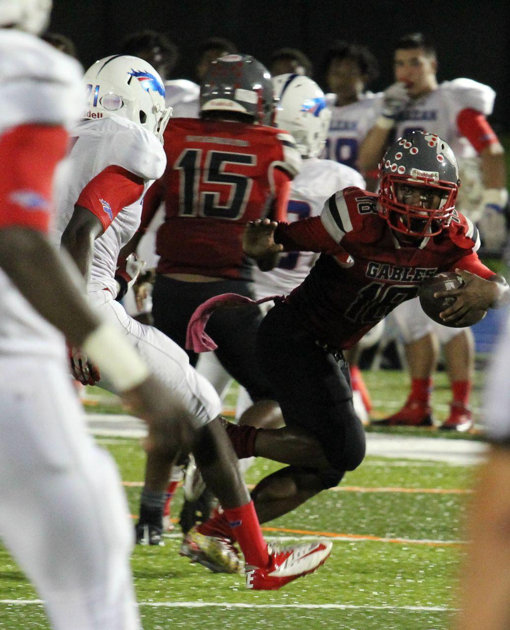 Cavs Beat T-Breds 35-0 in First Playoff
