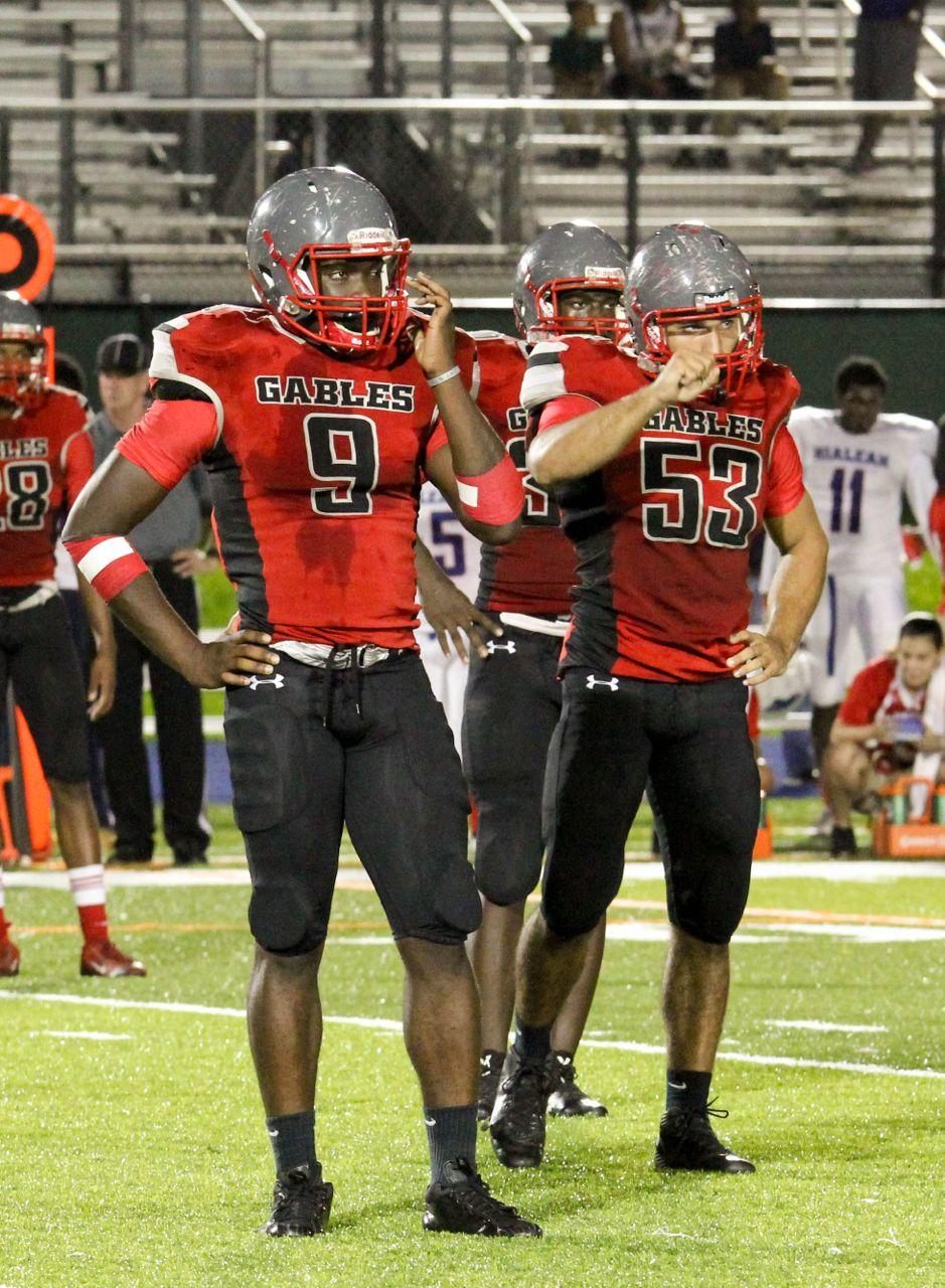 Cavs Beat T-Breds 35-0 in First Playoff