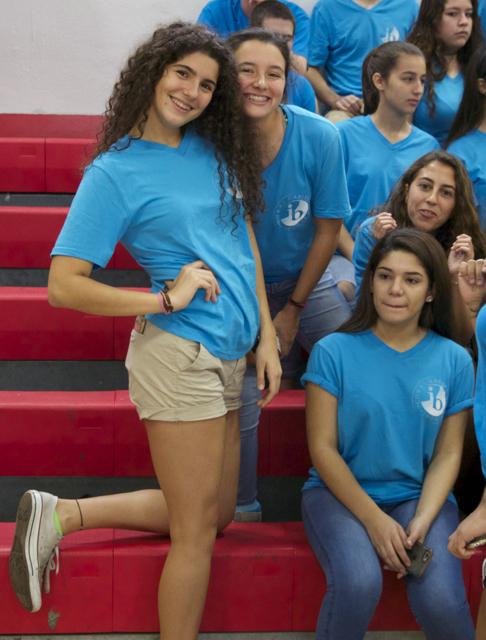 Students Show Their Club Pride