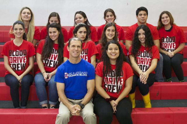 Students Show Their Club Pride
