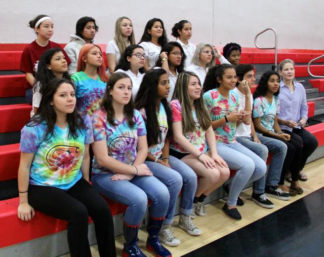 Students Show Their Club Pride