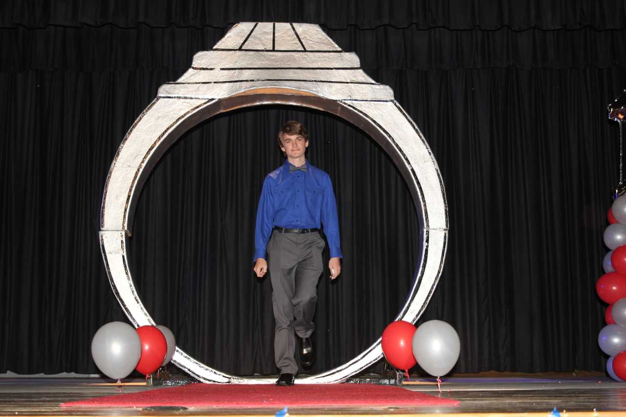 Ring Ceremony Honors Rising Seniors