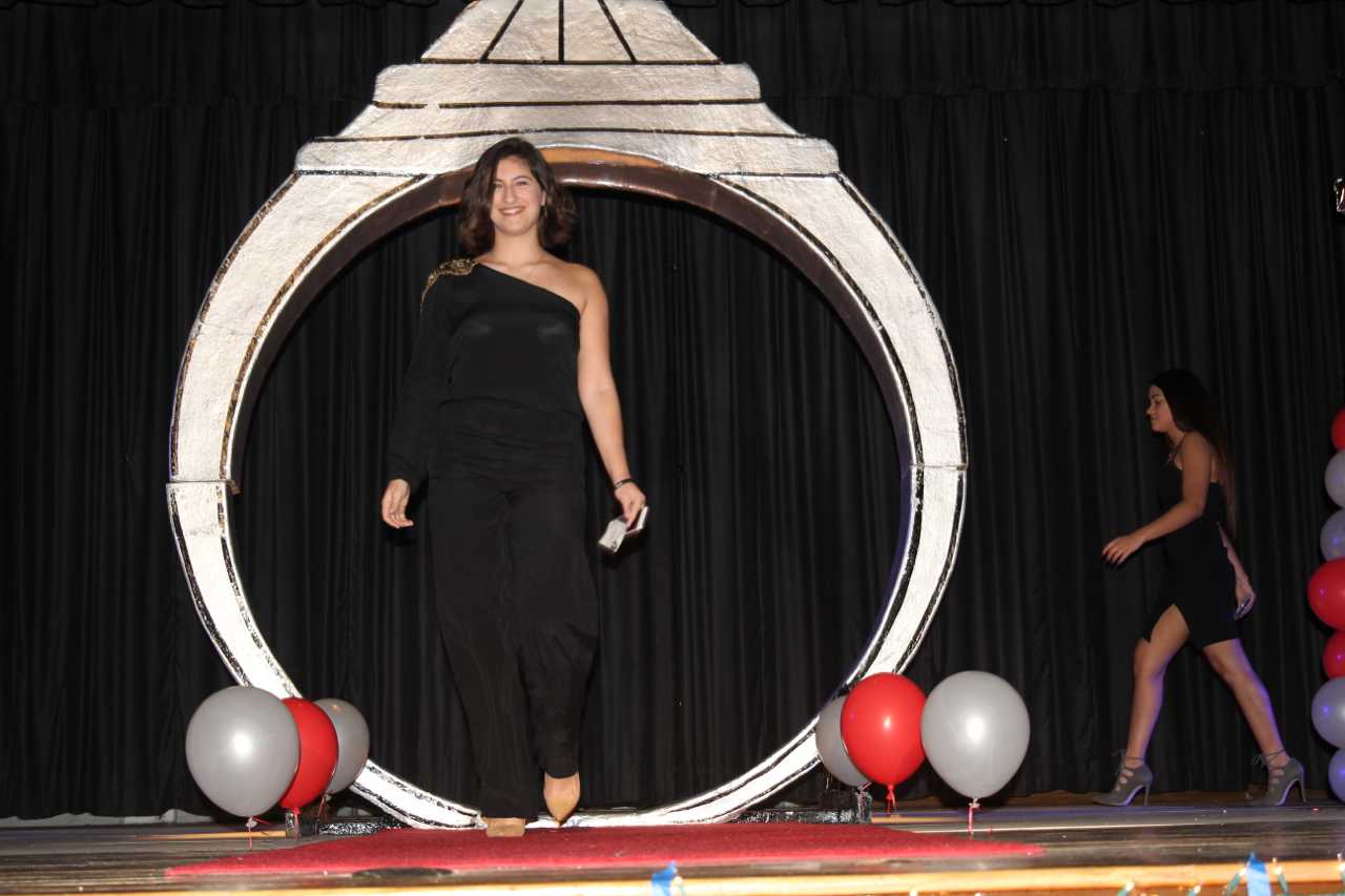 Ring Ceremony Honors Rising Seniors