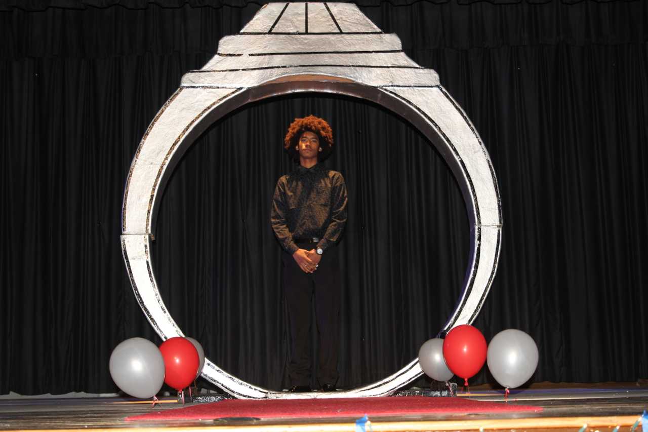 Ring Ceremony Honors Rising Seniors