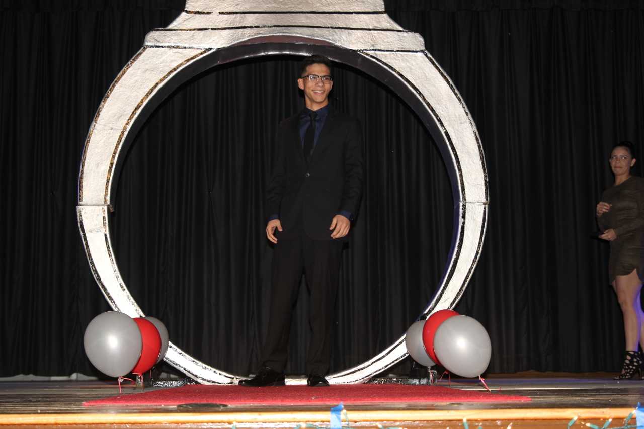 Ring Ceremony Honors Rising Seniors