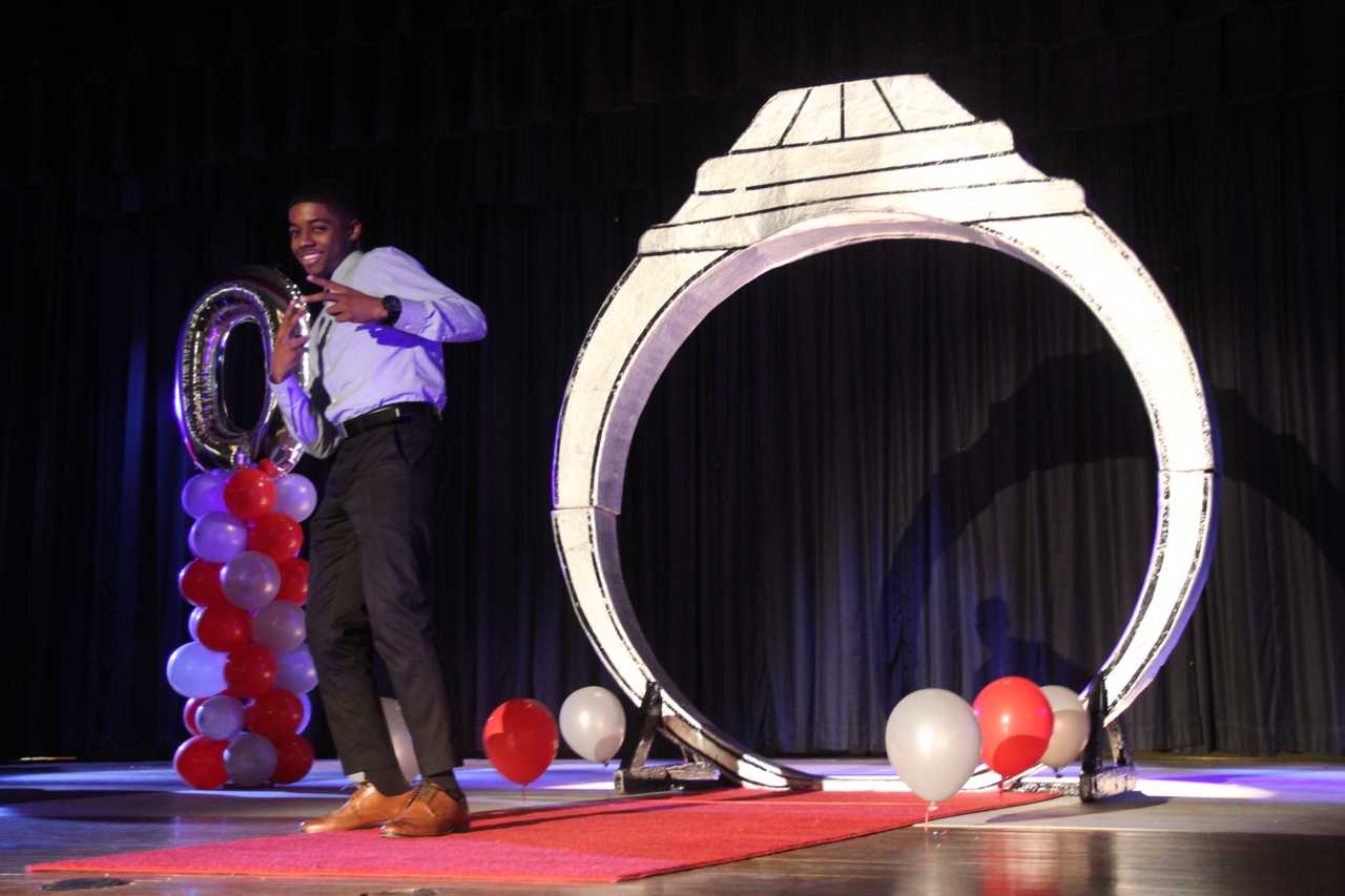 Ring Ceremony Honors Rising Seniors
