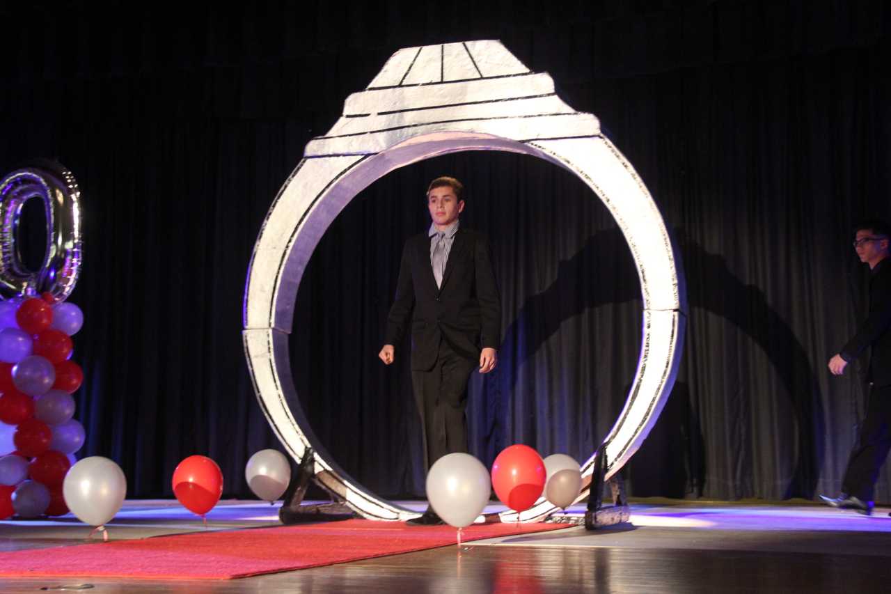 Ring Ceremony Honors Rising Seniors